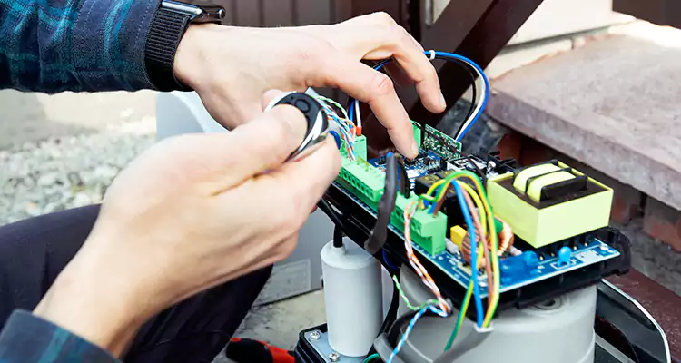Automatic Driveway Gate Repair in Leisure City, FL