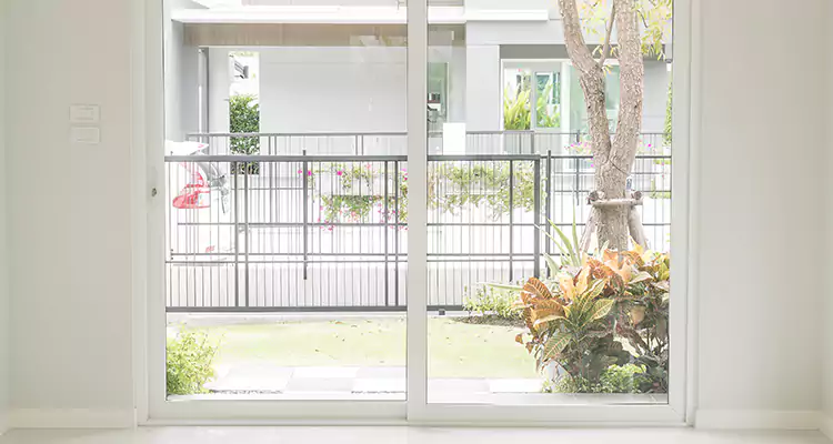 Balcony Screen Door Repair in Leisure City, FL