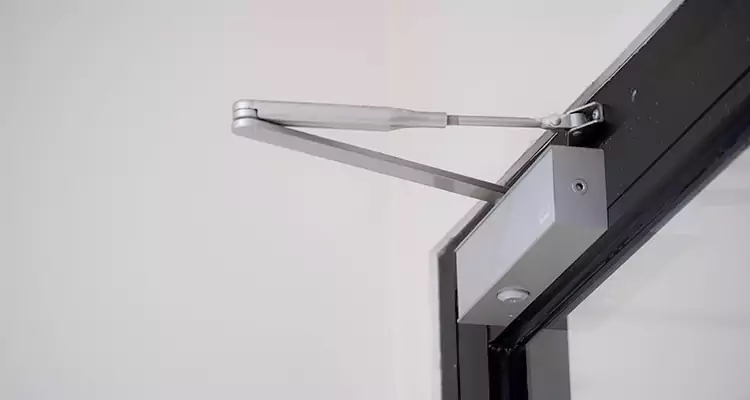 Screen Door Closer Installation in Leisure City, FL