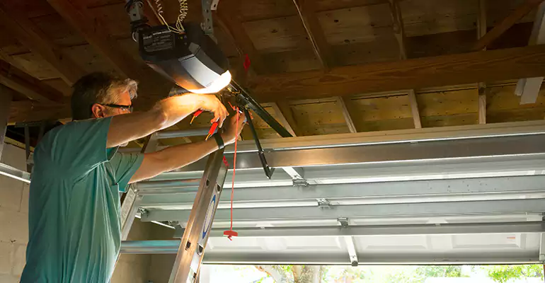 Chamberlain Garage Door Repair in Leisure City, FL