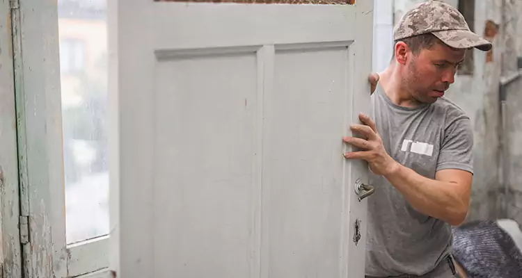 Home Front Door Replacement in Leisure City, FL