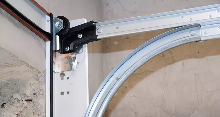 Maintain Liftmaster Garage Door Off Track in Leisure City, FL