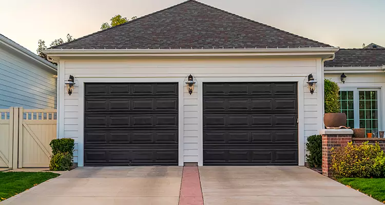 Residential Local Garage Door Repair in Leisure City, FL
