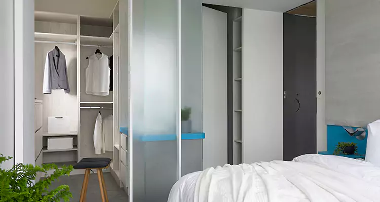 Closet Door Bi Fold Installation in Leisure City, FL