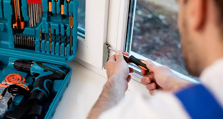 Mirrored Sliding Doors Replacement Expert in Leisure City, FL