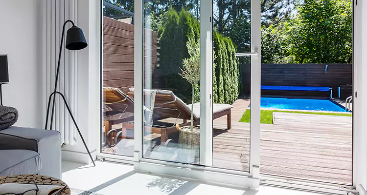 Fixing A Sliding Screen Door Roller in Leisure City, FL
