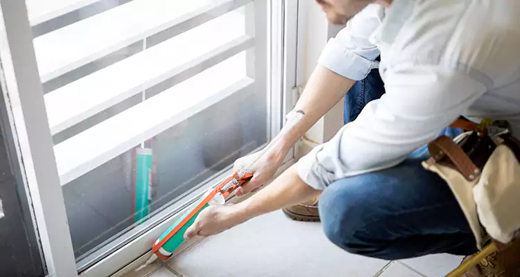 Dap Window Caulk Repair in Leisure City, FL
